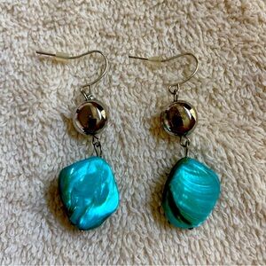 Turquoise stone dangle earrings